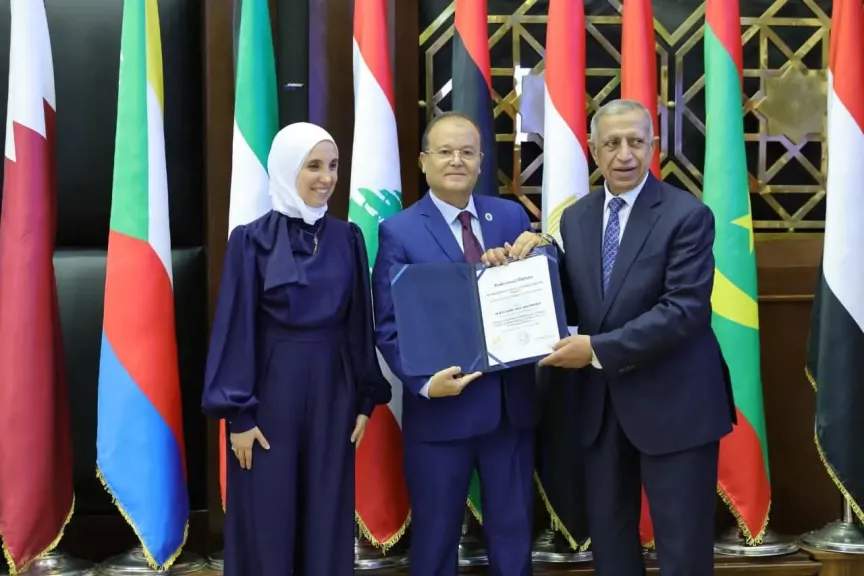 النقل الدولي تشارك في توقيع اتفاقية لتأسيس مركز الوساطة والتوفيق في نزاعات النقل واللوجستيات