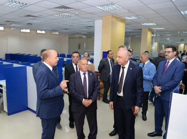 رئيسا جامعتي المنصورة والمستقبل العراقية في جولة ميدانية داخل جامعة المنصورة