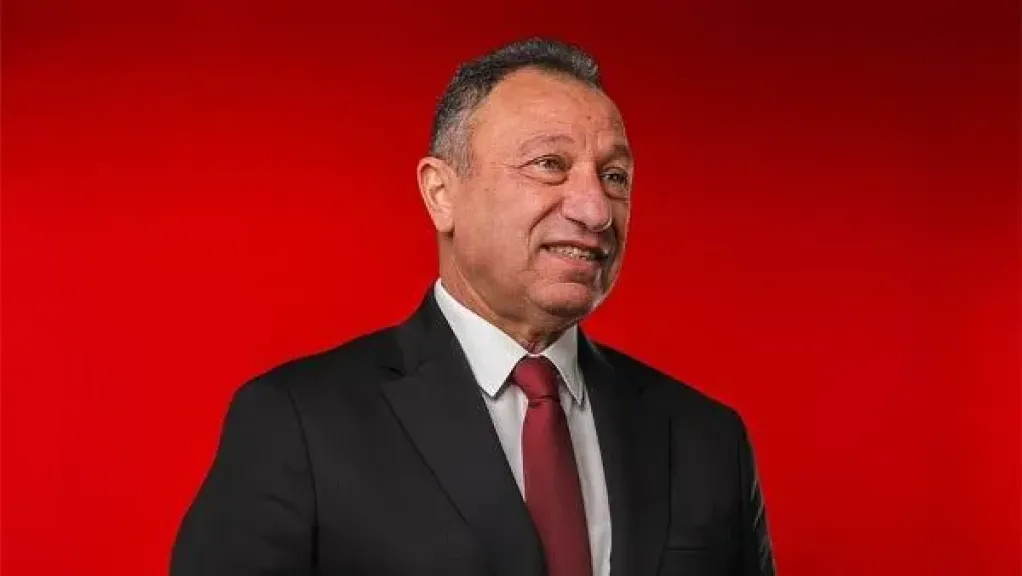رد مفاجئ من طارق يحيى بشأن عدم دفاعه عن الخطيب في قناة الزمالك