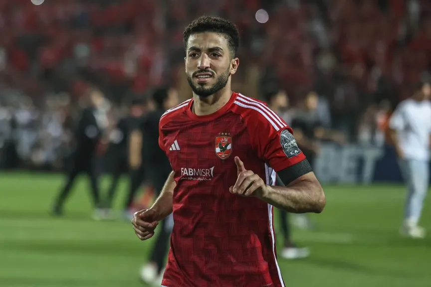 محمد عبد المنعم يحسم موقفه من العودة للأهلي
