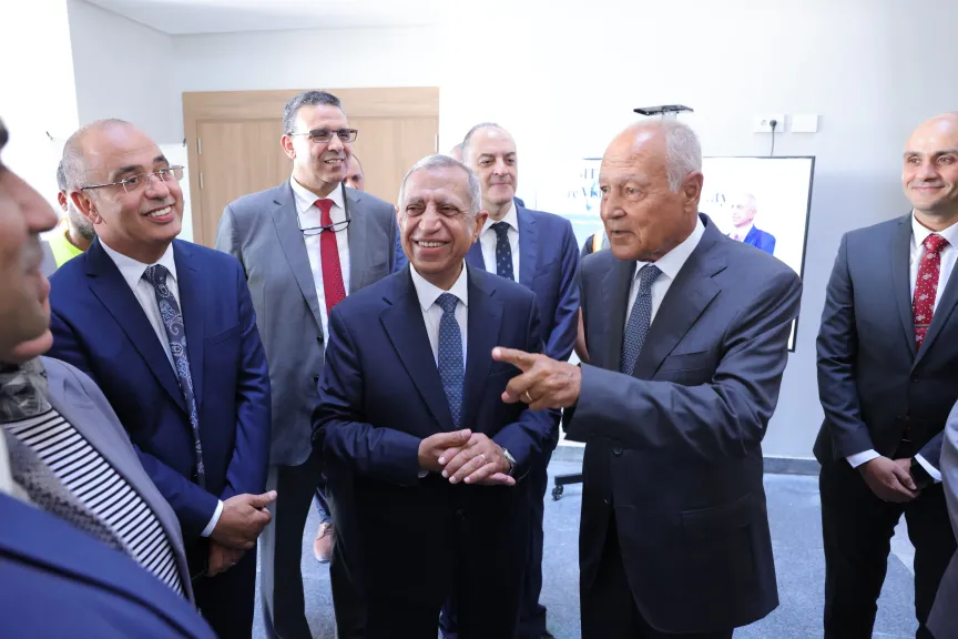 الأمين العام للجامعة العربية يفتتح المرحلة الأولى لكلية الهندسة والتكنولوجيا بفرع الأكاديمية بالعلمين