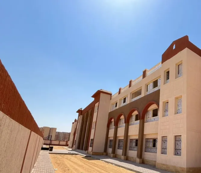 مدرسة جديدة