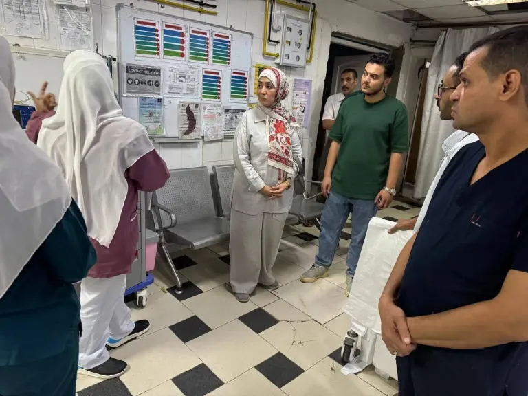وكيل وزارة الصحة بالفيوم تتفقد الخدمة الليلية بمستشفى الفيوم العام