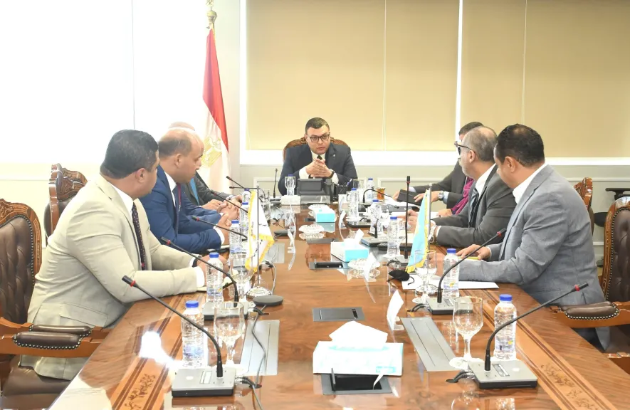 وزير الإسكان