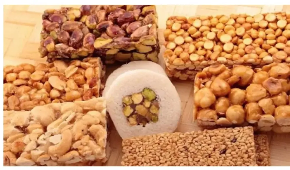 خلى بالك.. أضرار الإفراط في تناول حلوي المولد النبوي