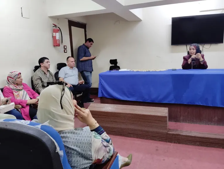 وكيل وزارة الصحة بالفيوم تؤكد على العمل بروح الفريق وتحسين الخدمات خلال اجتماع تنسيقي