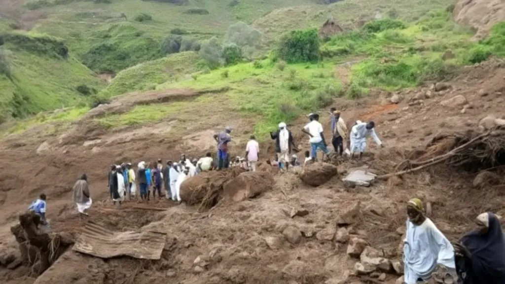 انزلاق أرضي بالسودان تسبب في مقتل نحو ألف شخص من سكان القرية