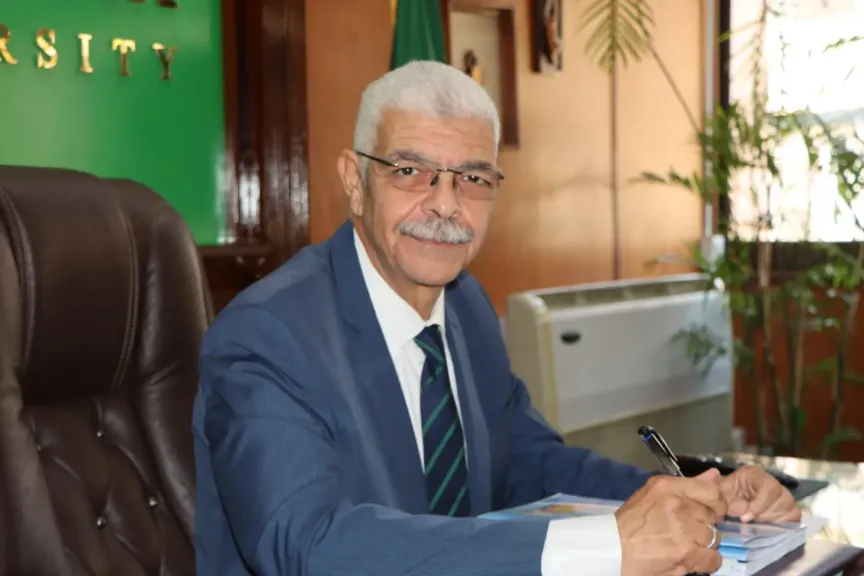 رئيس جامعة المنوفية يعقد لجنتي المكتبة المركزية والمكتبات ”أون لاين”