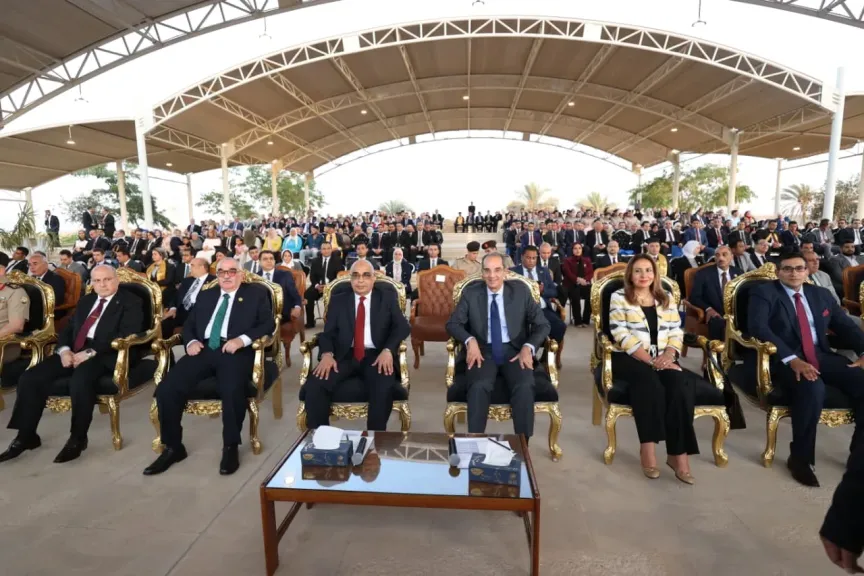 وزيرا الاتصالات والعدل يشهدان احتفالية القومى للاتصالات بتخريج دفعة جديدة من برنامج ”سفراء الذكاء الاصطناعى – دفعة هيئة قضايا الدولة”