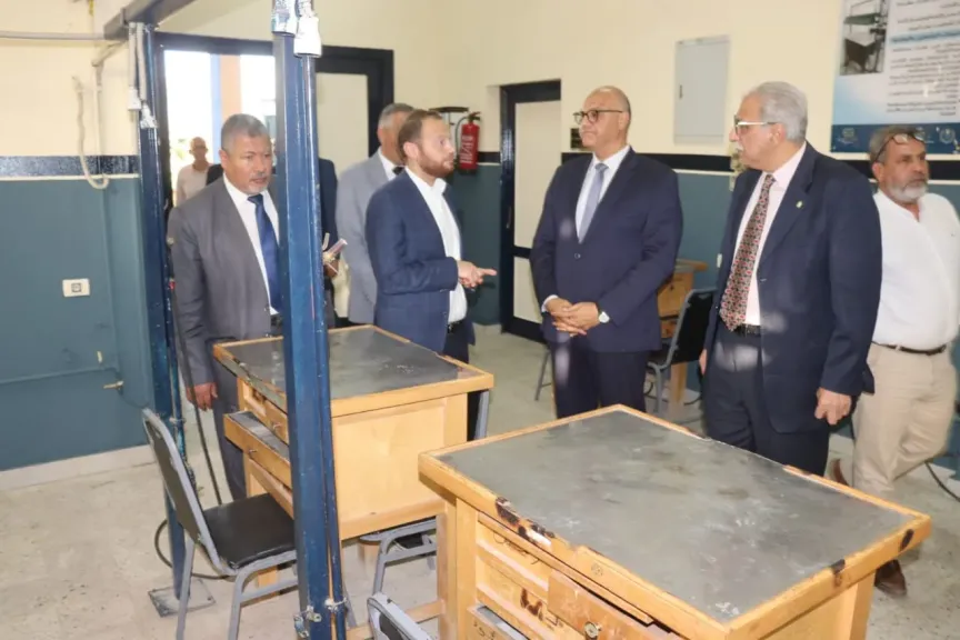 محافظ القليوبية يتفقد مدرسة إيجيبت جولد بالعبور ويؤكد: التعليم الفني طريقنا للتنمية
