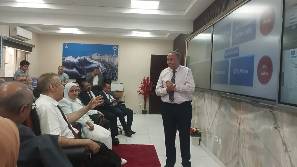 نائب وزير التعليم العالي يزور المعهد القومي لعلوم البحار والمصايد بالإسكندرية