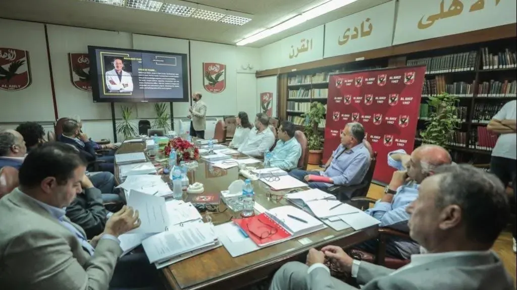 شوبير يكشف كواليس ملف مدرب الأهلي الجديد.. عماد النحاس في الصورة مؤقتًا