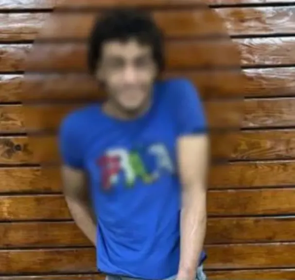 جريمة قاسية.. أبن يضرب أمه المسنة بوحشية من أجل ثمن المخدرات بشبرا الخيمة
