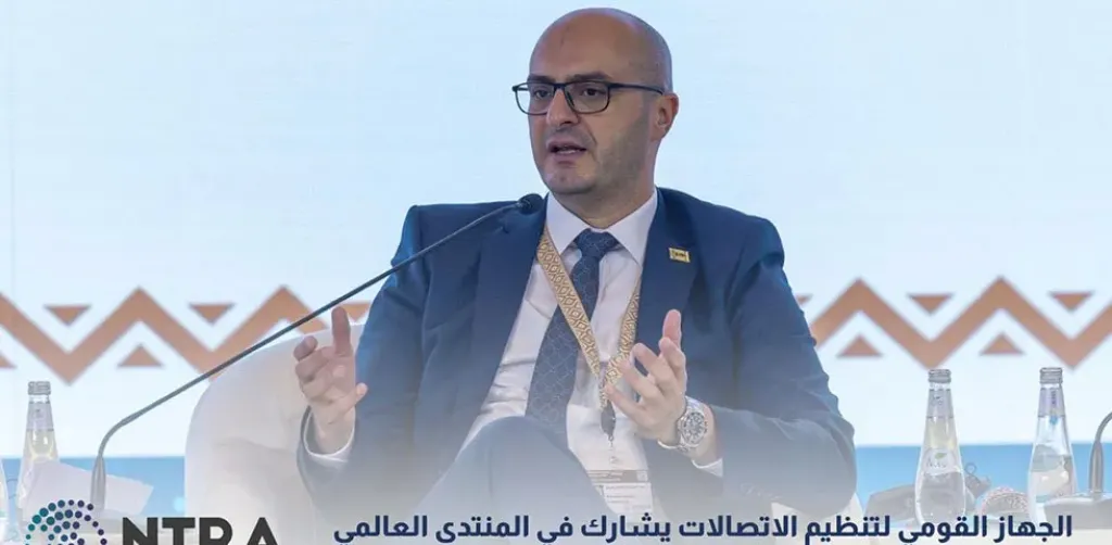 «تنظيم الاتصالات» يطالب  مسؤولي تيك توك وأمازون التزامهم بالاخلاق العامة للمجتمع المصري