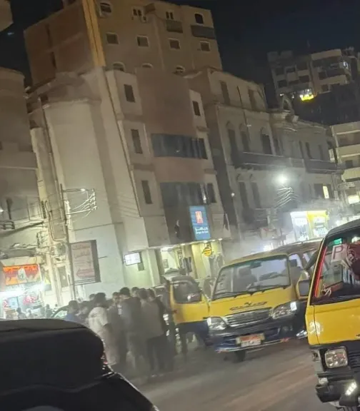 حريق مفاجئ داخل سرفيس بالمحلة.. ونجاة الركاب بأعجوبة