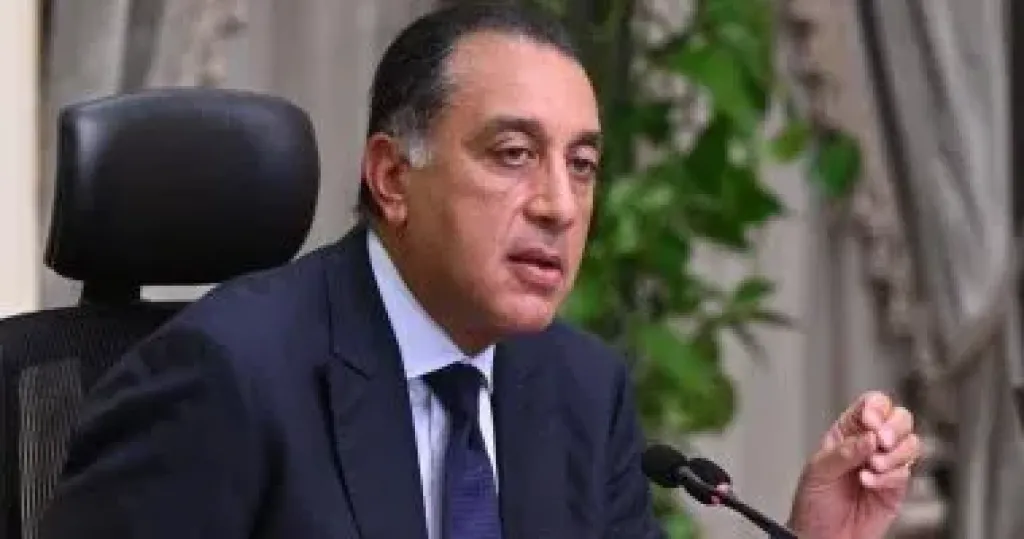 رئيس الوزراء: لا يوجد زيادة فى أسعار الكهرباء حالياً