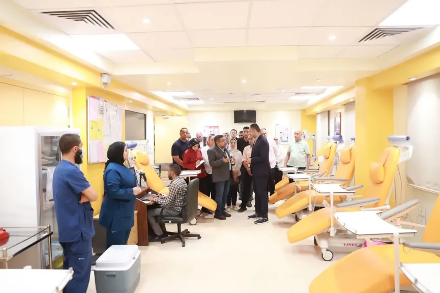 نائب وزير الصحة يتفقد مستشفى علاج الأورام بسمالوط والمركز الإقليمي لنقل الدم بالمنيا