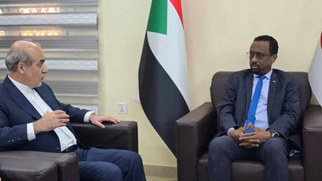 الاعيسر يلتقي السفير الايراني بالسودان