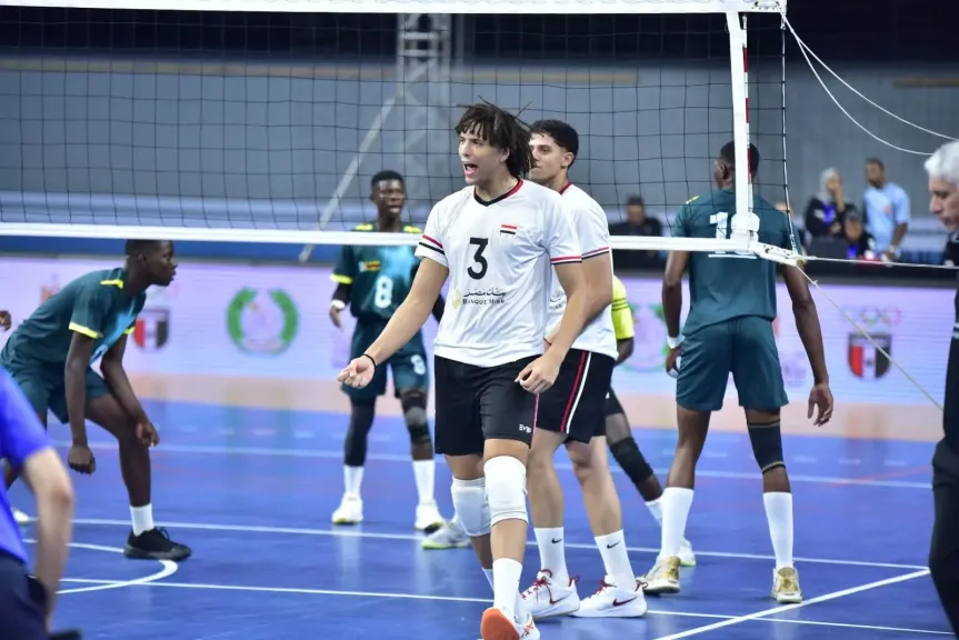 منتخب شباب الطائرة يهزم زيمبابوي في افتتاح بطولة إفريقيا بالقاهرة