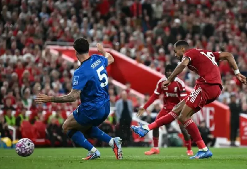 مباراة ليفربول ضد بيرنلي