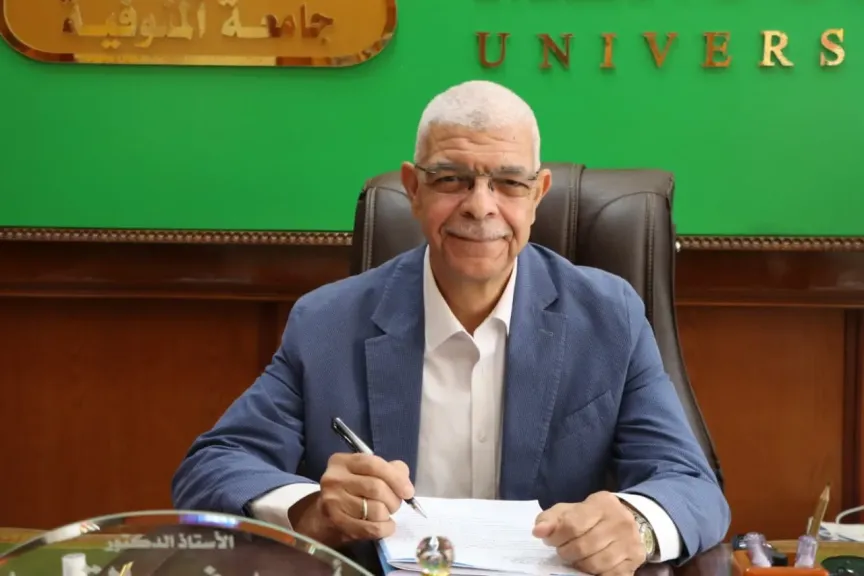 رئيس جامعة المنوفية يعقد إجتماع مجلس الدراسات العليا ”أون لاين”.. ويعلن نشر الجامعة ٣٠٢٣٥ بحث علمي بالمجلات الدولية
