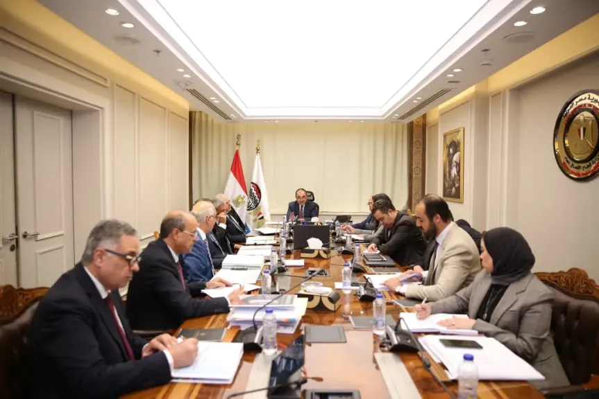 وزير قطاع الأعمال العام يعقد اجتماعًا موسعًا مع الرؤساء التنفيذيين للشركات القابضة لمتابعة ملفات العمل