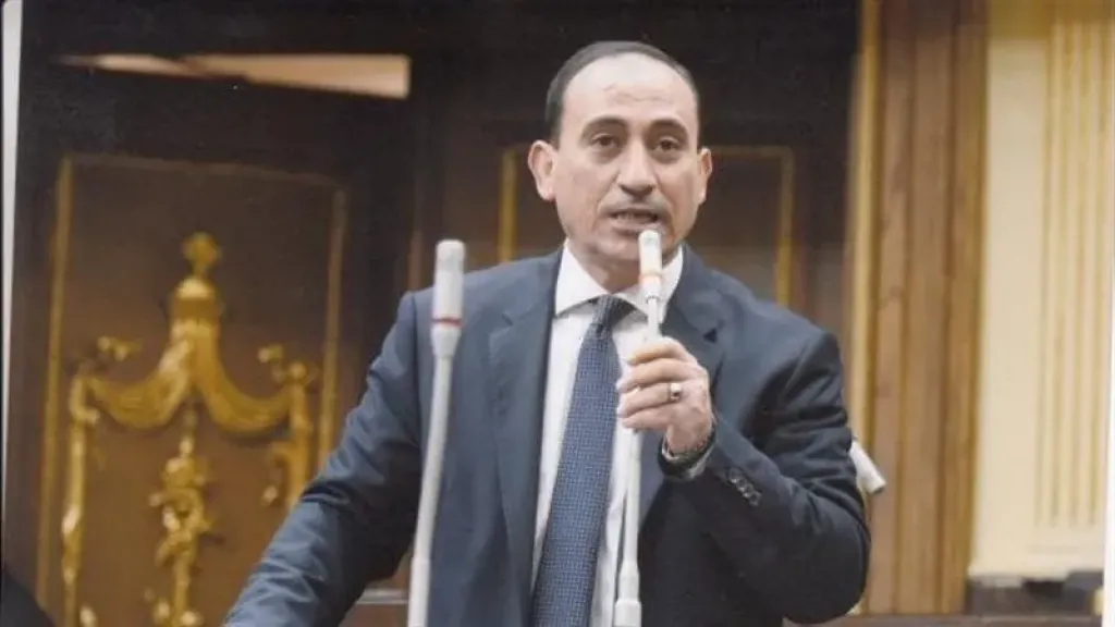 برلماني يتقدم بسؤال حول قرار رفع أسعار الكتب بالمدارس التجريبية