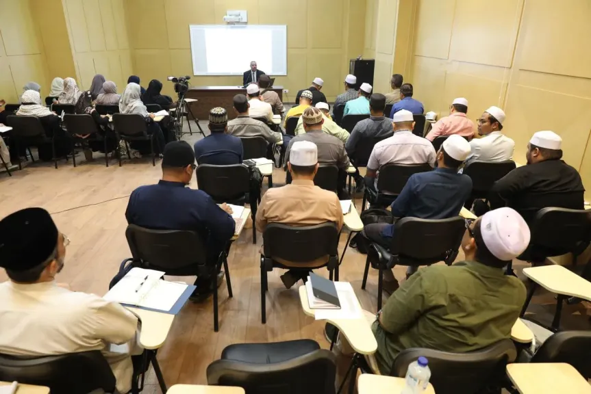 ثلاث محاضرات علمية في اليوم الأول لبرنامج دار الإفتاء التدريبي للباحثين الماليزيين حول منهجية الفتوى