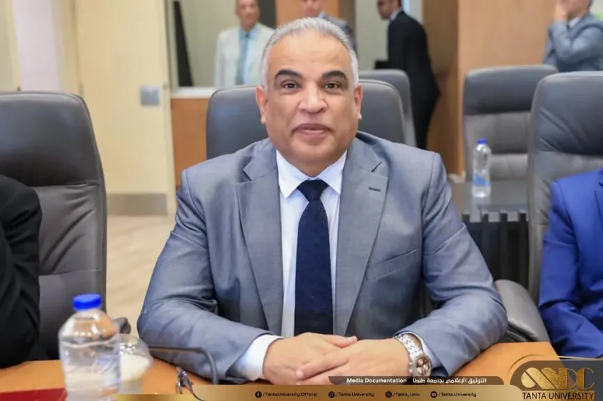 رئيس جامعة طنطا يشهد توقيع بروتوكول منح تعليمية من بنك ناصر الاجتماعي