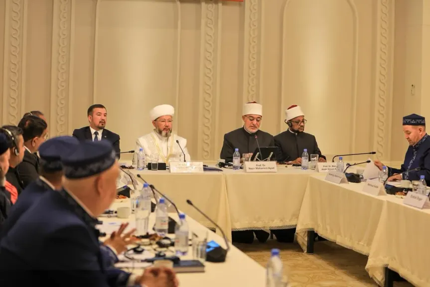 مفتي الجمهورية يؤكد:  ما يحدث في قطاع غزة يمثل جرحًا مفتوحًا في قلب العدالة الإنسانية وانتهاكًا صارخًا لحقوق الإنسان