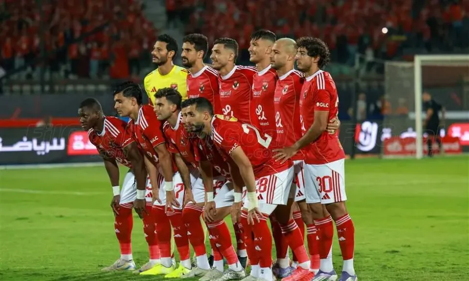 الأهلي يقرر تجميد المستحقات المالية لفريق كرة القدم لحين تحسن النتائج