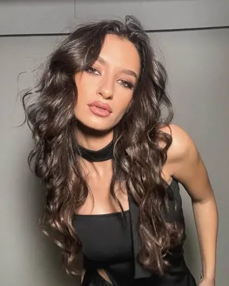 أميرة أديب 