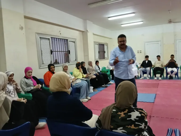 إعلام جنوب سيناء يتابع الندوات التوعوية بالمصالح الحكومية