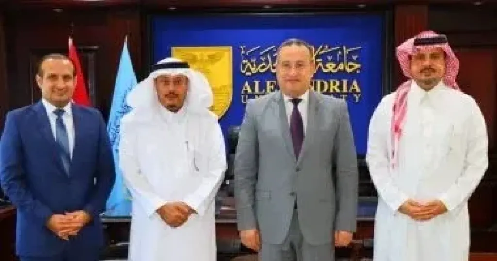 رئيس جامعة الإسكندرية يبحث سبل تعاون مع قنصل السعودية في المجالات التعليمية والأكاديمية