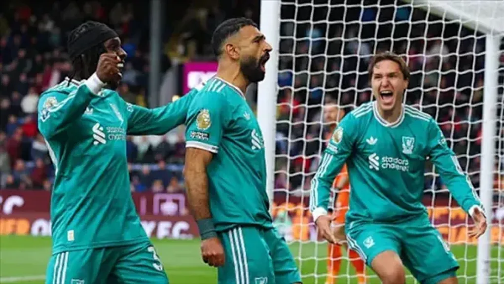 محمد صلاح يقود تشكيل ليفربول المتوقع لمواجهة إيفرتون بالدوري الإنجليزي