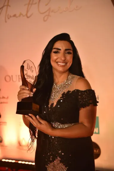 الراديو 9090 يحصد جائزة أفضل إذاعة في ”ديرجيست”.. وإيمان مختار أفضل مذيعة (صور)