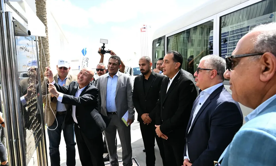 باستثمارات قيمتها 70 مليون دولار..رئيس الوزراء يفتتح مصنع«هنجشينج» الصيني لتكنولوجيا المنسوجات