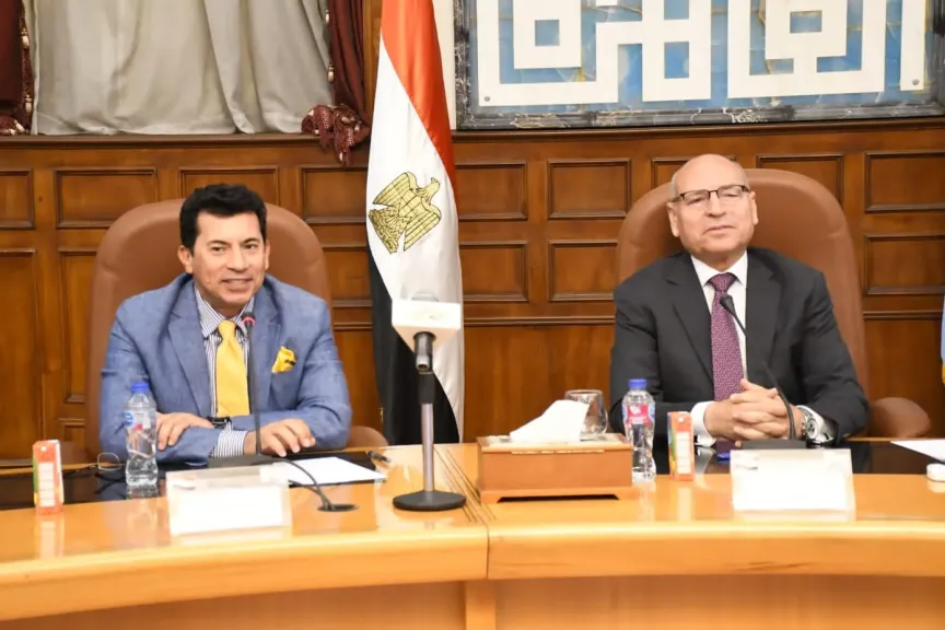 وزير الرياضة ومحافظ القاهرة يطلقان مبادرة الكيانات في الشارع