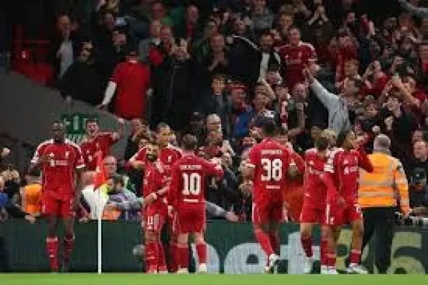 ليفربول يواصل تربعه على صدارة البريميرليج بالفوز على إيفرتون بهدفين