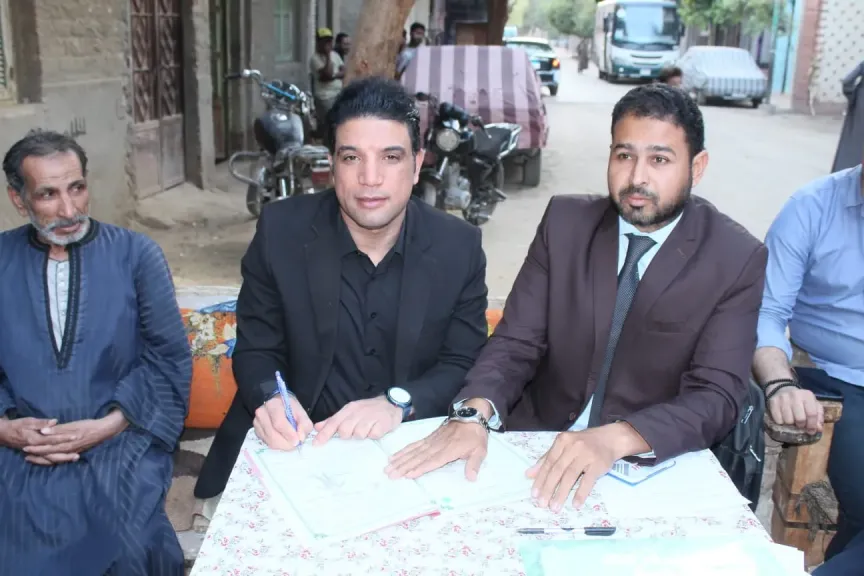 لفتة إنسانية.. نائب محافظ سوهاج وكيلاً عن عروس يتيمة في عقد قرانها