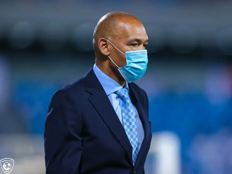 الأهلي يفتح خط اتصالات مع خوسيه مورايس لخلافة الجهاز الفني