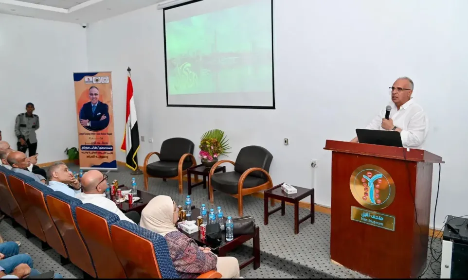 سويلم يلتقي العاملين بهيئة السد العالي ويستعرض أعمال وأنشطة الهيئة وأعمال تطوير برنامج رصد ومتابعة السد العالي