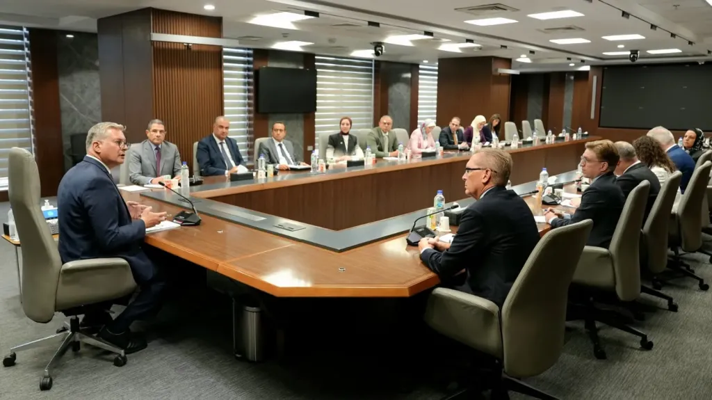 وزير البترول والثروة المعدنية يبحث مع وفد مؤسسة تمويل التنمية الأمريكية (DFC) فرص التعاون في مشروعات الطاقة والبتروكيماويات