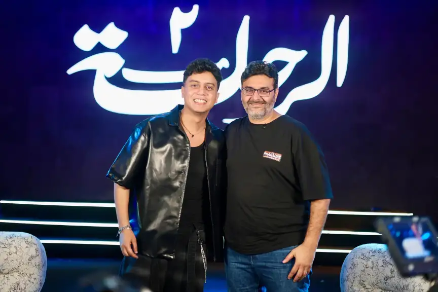 وليد منصور يكشف أسرار عودته في ”الرحلة 2” على المسرح الروماني