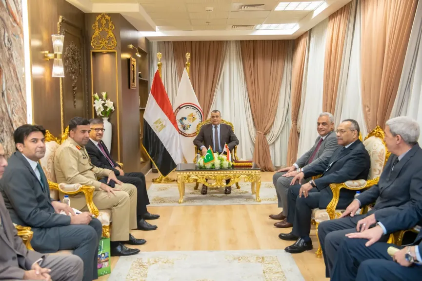الإنتاج الحربي: مصر وباكستان تبحثان التعاون في التصنيع العسكري والاستعداد لـ”EDEX 2025”