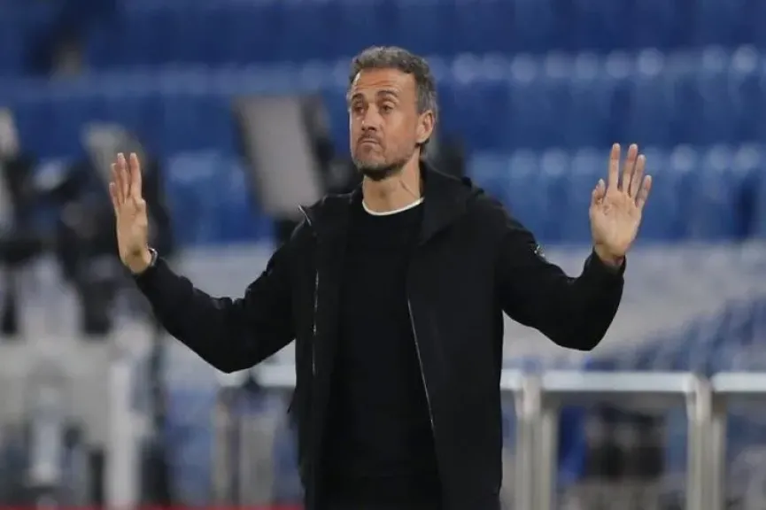 أنريكي يعلن قائمة باريس سان جيرمان لمواجهة مارسيليا في الدوري الفرنسي