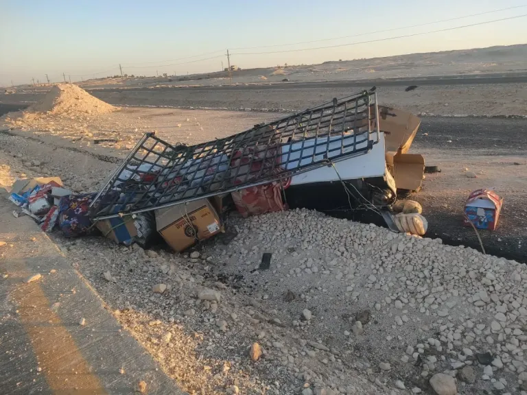 إصابة 3 أشخاص في تصادم سيارتين بطريق الهضبة بأسيوط