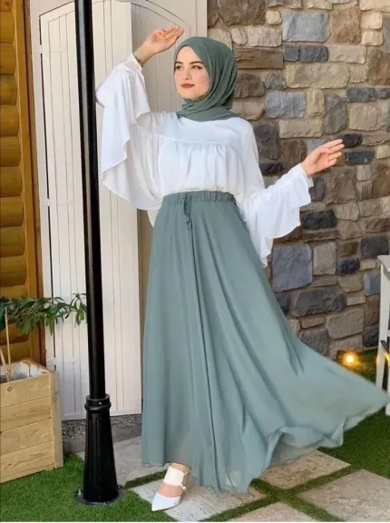 كيف تجددين أسلوب ملابسك وتظهرين بإطلالة مختلفة؟