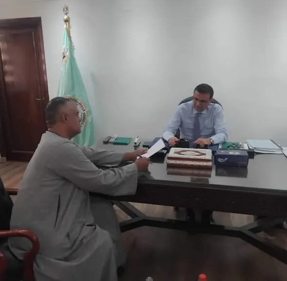 وزير الزراعة ونقيب الفلاحين الزراعيين