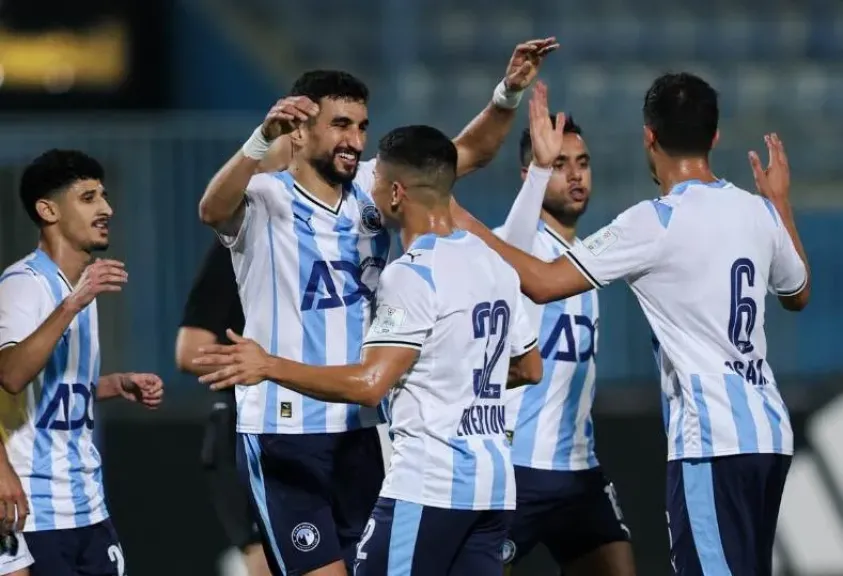 بيراميدز يحصد الملايين بعد تتويجه بكأس القارات الثلاث